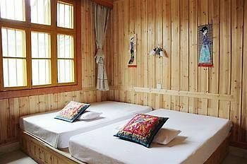 Fenghuang Post House Hotel Zewnętrze zdjęcie