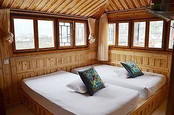 Fenghuang Post House Hotel Zewnętrze zdjęcie